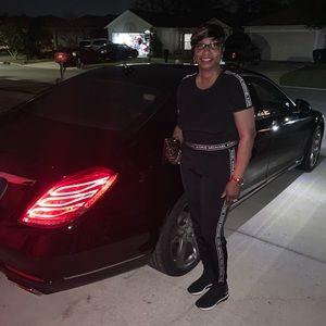 Meet your Posher, Lucy